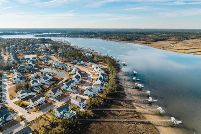 2922 River Vista Way, Mount Pleasant, SC 29466