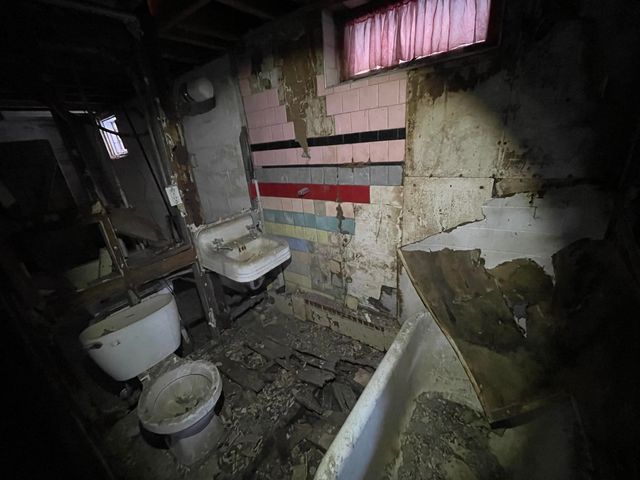 4169 Monroe Street, Gary, IN 46408