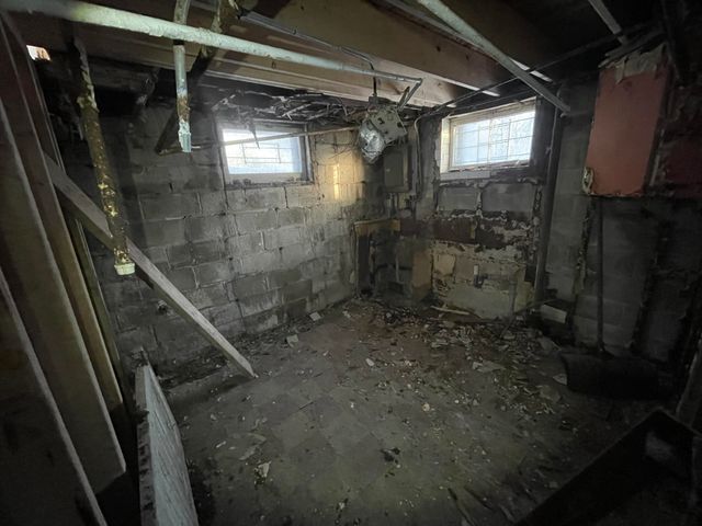 4169 Monroe Street, Gary, IN 46408