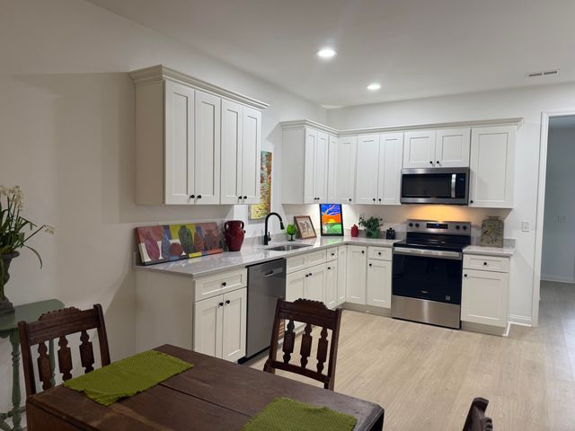 834 Ridgewood Drive 6, Berea, KY 40403