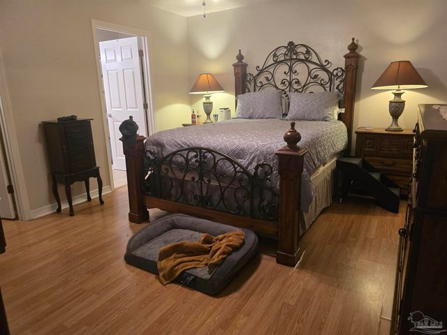 3007 N 21st Ave, Milton, FL 32583