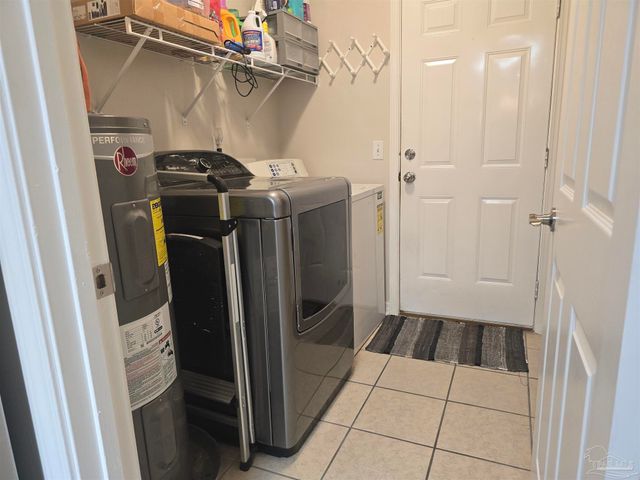 3007 N 21st Ave, Milton, FL 32583