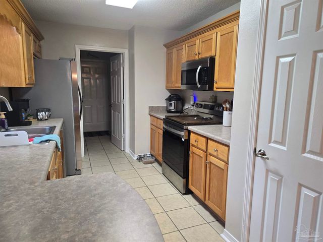 3007 N 21st Ave, Milton, FL 32583