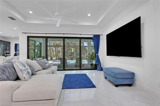 491 9th ST SW, Naples, FL 34117