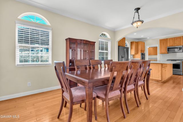 345 Lakeview Drive, Palmdale, CA 93551