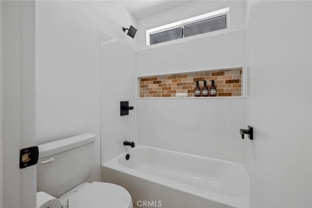 63 N Roosevelt 2, Pasadena, CA 91107