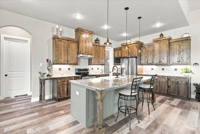 4182 Hidden Meadow Drive, Quinlan, TX 75474