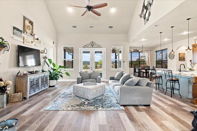 4182 Hidden Meadow Drive, Quinlan, TX 75474
