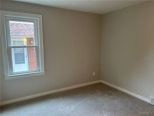 83 Kirkwood Drive, West Seneca, NY 14224