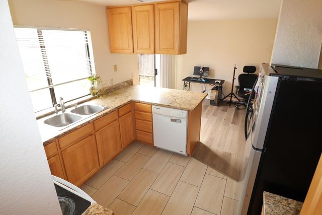 1188 RIO ROYAL, Sacramento, CA 95834