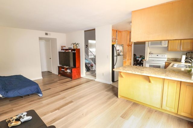 1188 RIO ROYAL, Sacramento, CA 95834