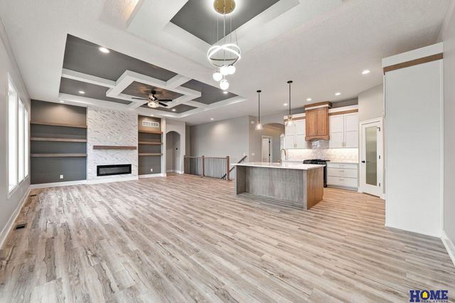 8720 Honeybee Lane, Lincoln, NE 68526