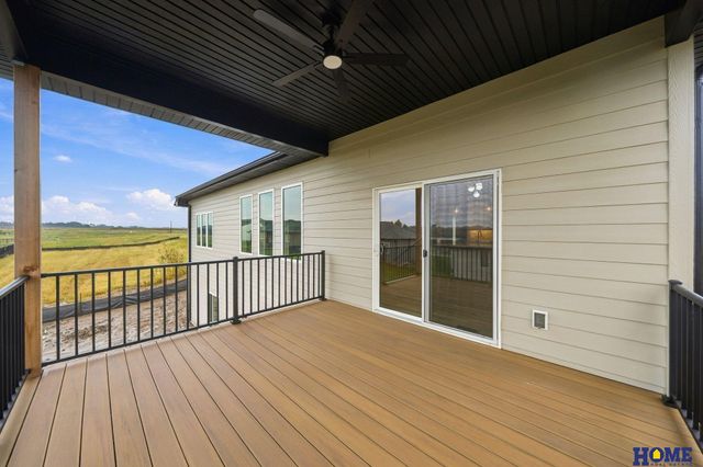 8720 Honeybee Lane, Lincoln, NE 68526