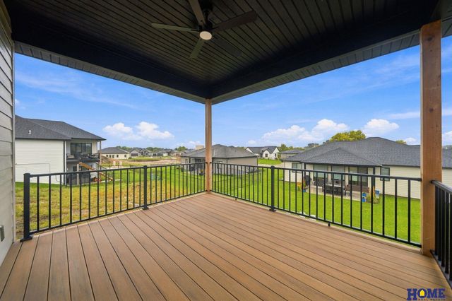 8720 Honeybee Lane, Lincoln, NE 68526