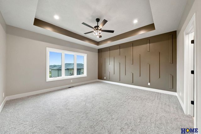 8720 Honeybee Lane, Lincoln, NE 68526