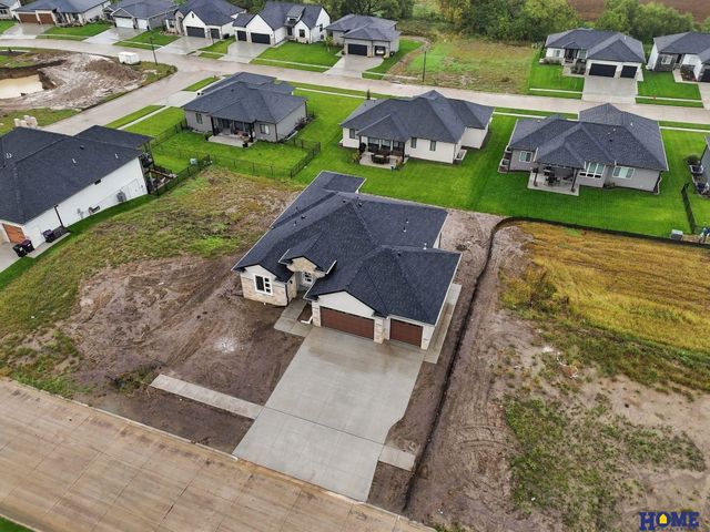 8720 Honeybee Lane, Lincoln, NE 68526