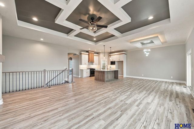 8720 Honeybee Lane, Lincoln, NE 68526