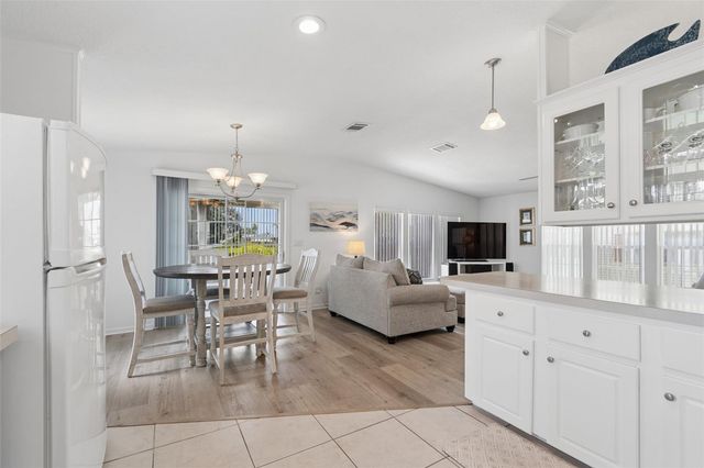 18 MOUNTAIN LAUREL DRIVE, Palm Harbor, FL 34684