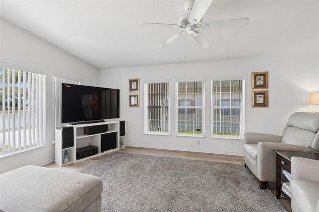18 MOUNTAIN LAUREL DRIVE, Palm Harbor, FL 34684