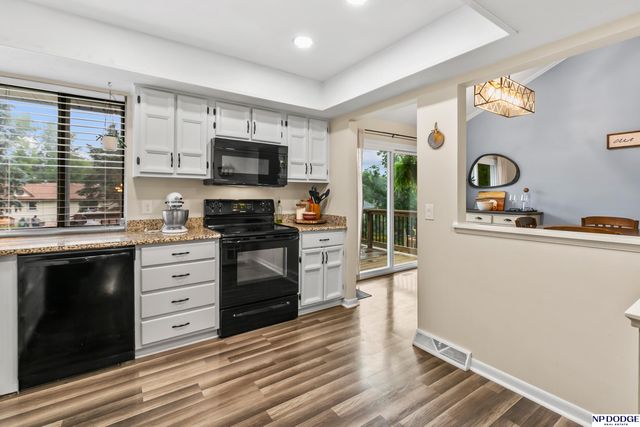 13010 Edna Street, Omaha, NE 68138