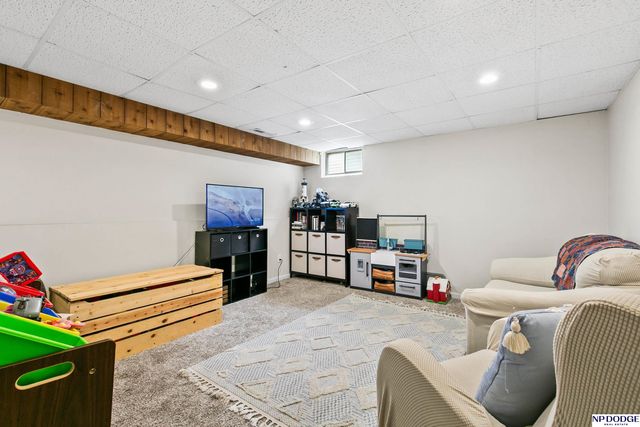 13010 Edna Street, Omaha, NE 68138