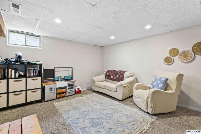 13010 Edna Street, Omaha, NE 68138