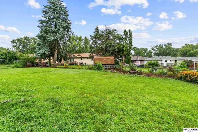 13010 Edna Street, Omaha, NE 68138