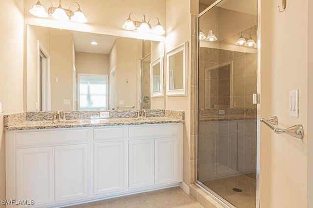 9378 Pocida CT 202, Naples, FL 34119