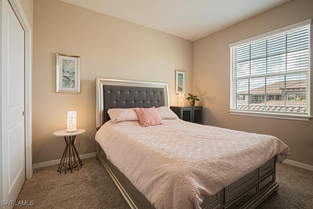 9378 Pocida CT 202, Naples, FL 34119