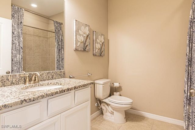 9378 Pocida CT 202, Naples, FL 34119