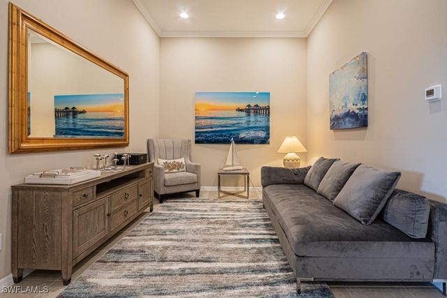 9378 Pocida CT 202, Naples, FL 34119