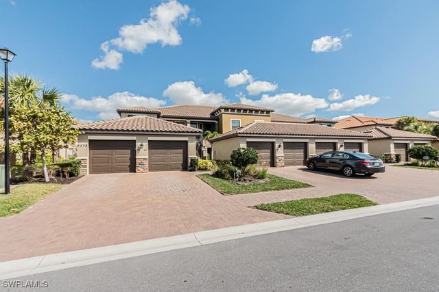 9378 Pocida CT 202, Naples, FL 34119