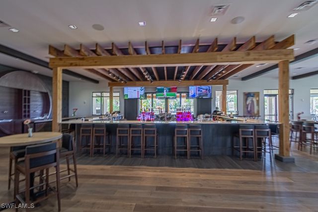 9378 Pocida CT 202, Naples, FL 34119