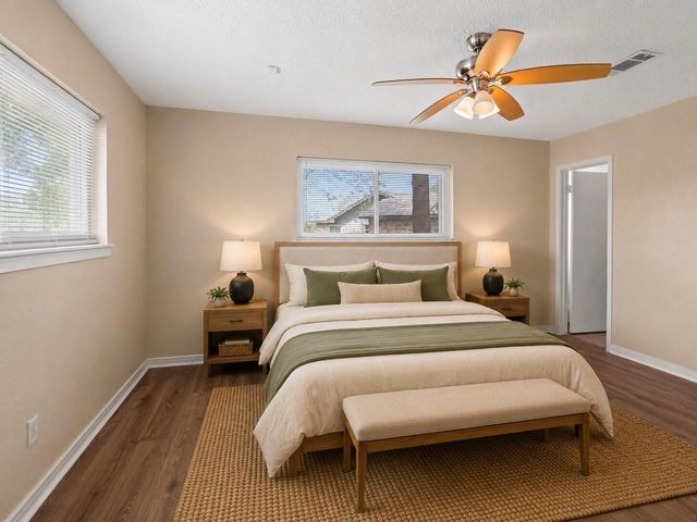 1717 Jones Street, Alvin, TX 77511