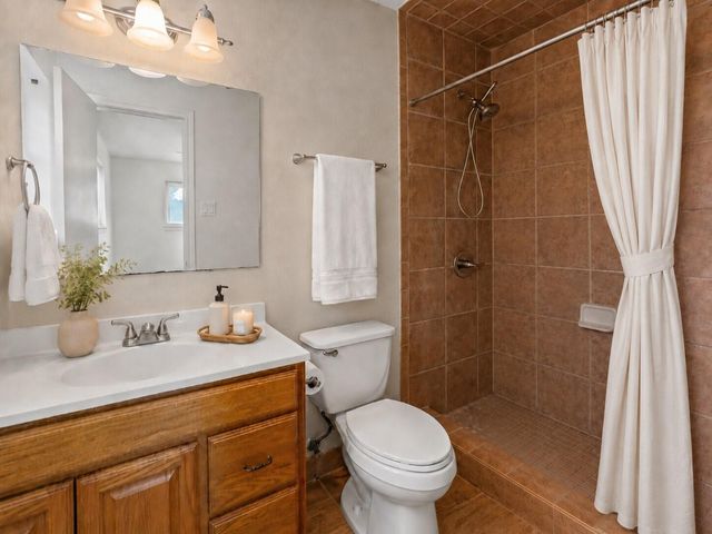 1717 Jones Street, Alvin, TX 77511