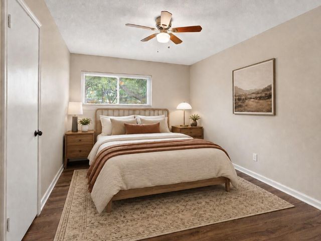 1717 Jones Street, Alvin, TX 77511