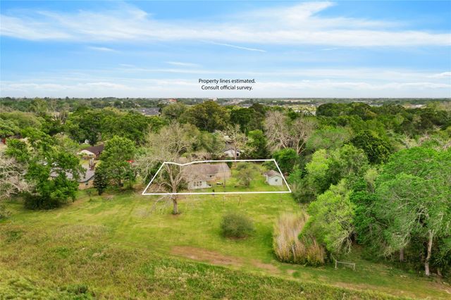 1717 Jones Street, Alvin, TX 77511