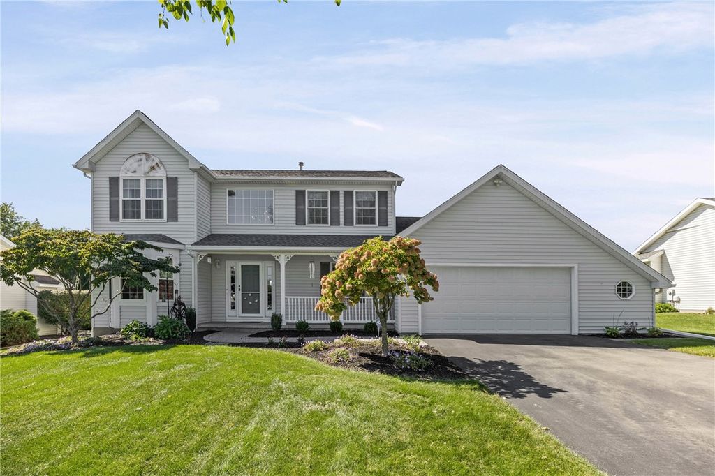 47 Fitzpatrick Trail, Henrietta, NY 14586