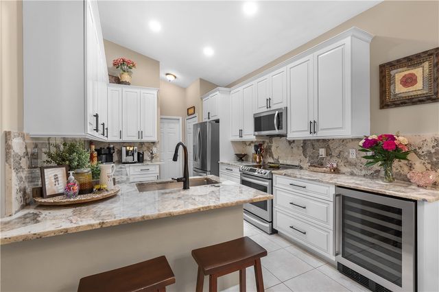 210 Champagne Court SW, Vero Beach, FL 32968