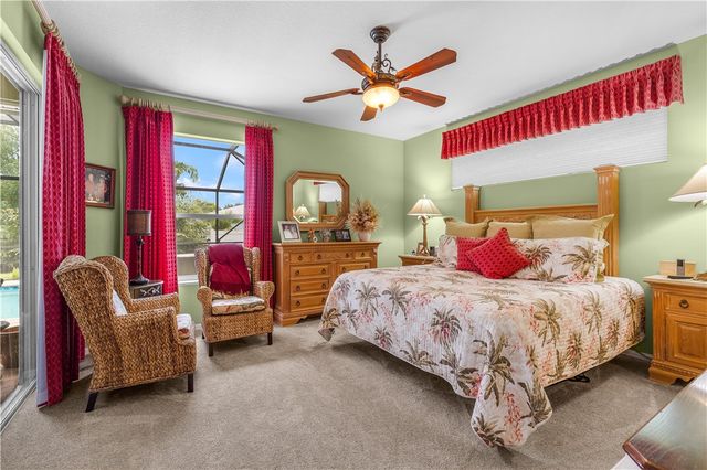 210 Champagne Court SW, Vero Beach, FL 32968