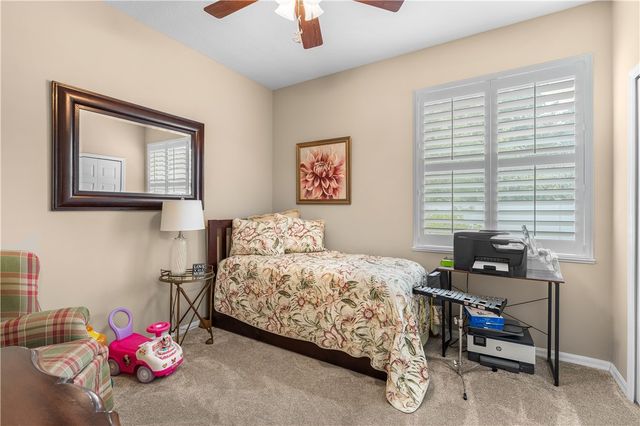 210 Champagne Court SW, Vero Beach, FL 32968
