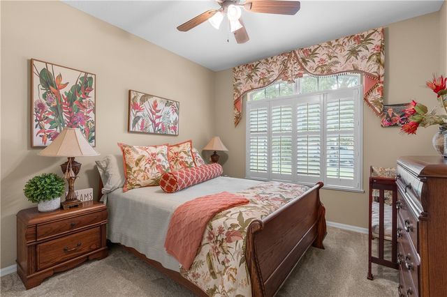 210 Champagne Court SW, Vero Beach, FL 32968