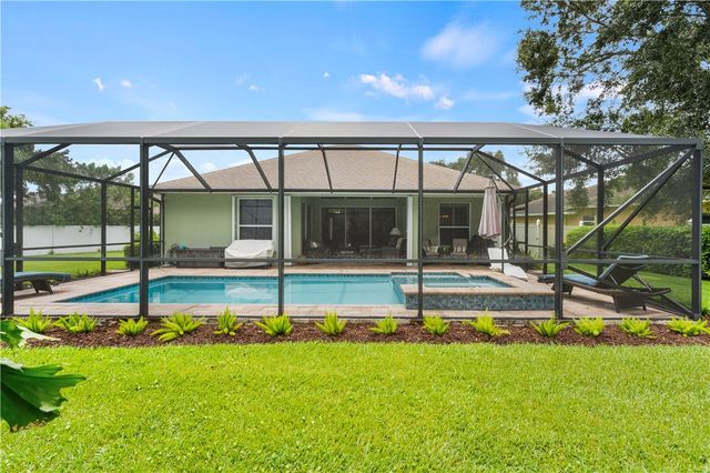 210 Champagne Court SW, Vero Beach, FL 32968