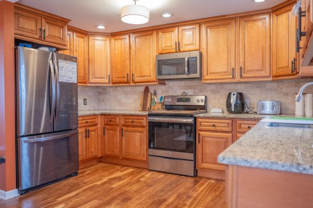 231 E End RD, Goodlettsville, TN 37072