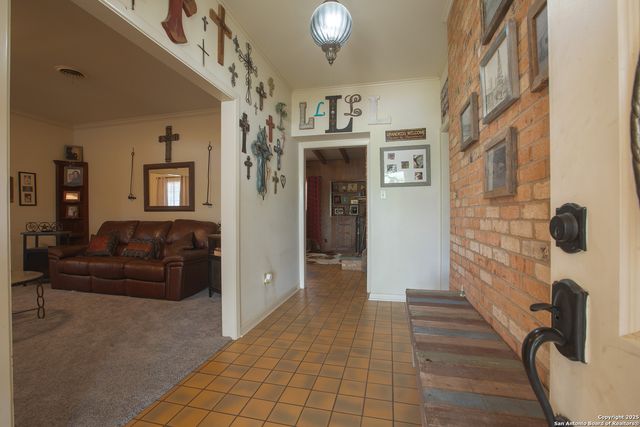 1017 E Trinity, Pearsall, TX 78061