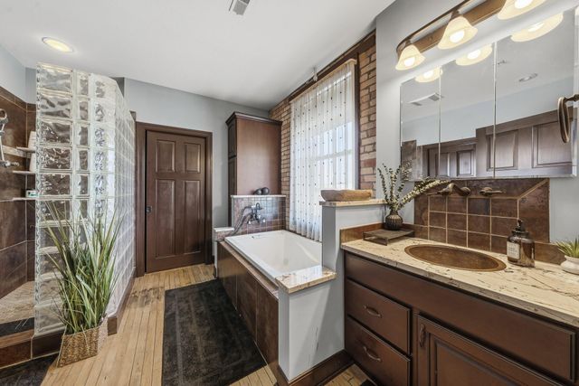 230 N Kalamazoo 301, Kalamazoo City, MI 49007