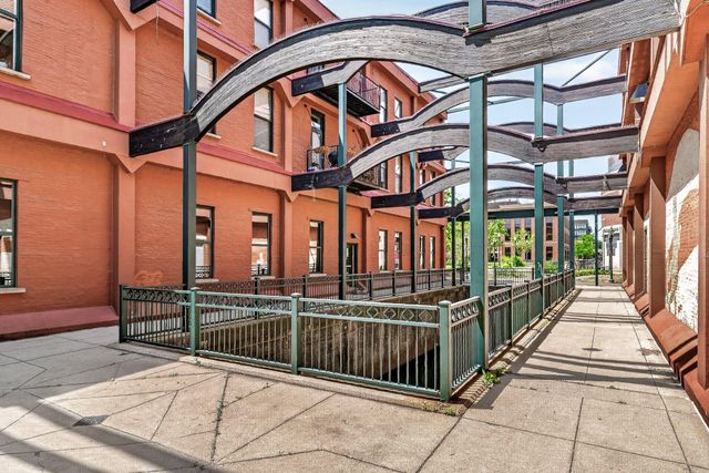 230 N Kalamazoo 301, Kalamazoo City, MI 49007
