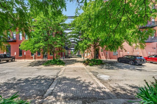 230 N Kalamazoo 301, Kalamazoo City, MI 49007