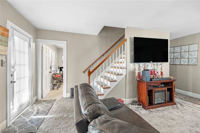 1228 Beardsley Street, Akron, OH 44301