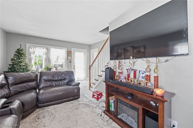 1228 Beardsley Street, Akron, OH 44301
